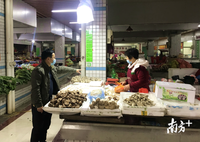 強化市場監(jiān)管，建立整改臺賬，發(fā)現(xiàn)一處，整改一處，銷號一處。