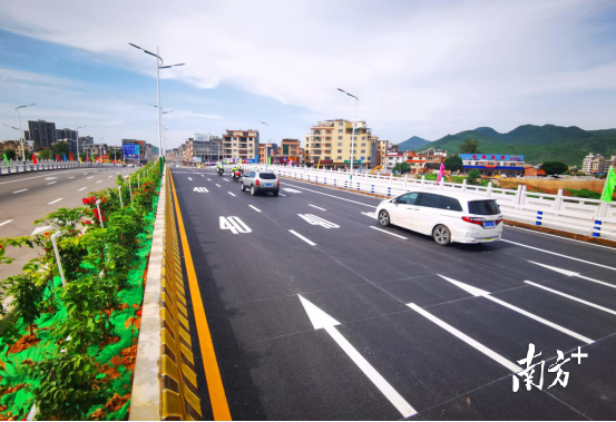 良江橋新貌。黃津 攝