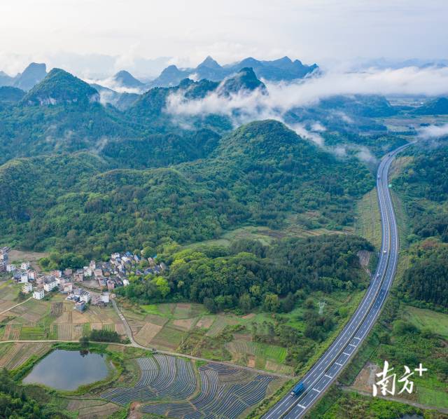 連州境內(nèi)已有三條高速。黃慧誠 攝
